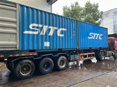 Muatkan Barang Skru Untuk Pelanggan Jepun